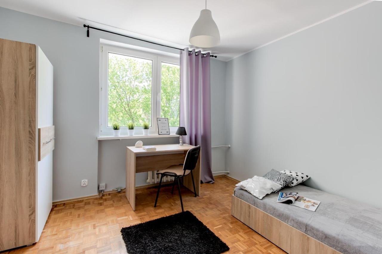 Krzywon 8 Rooms Varsó Kültér fotó