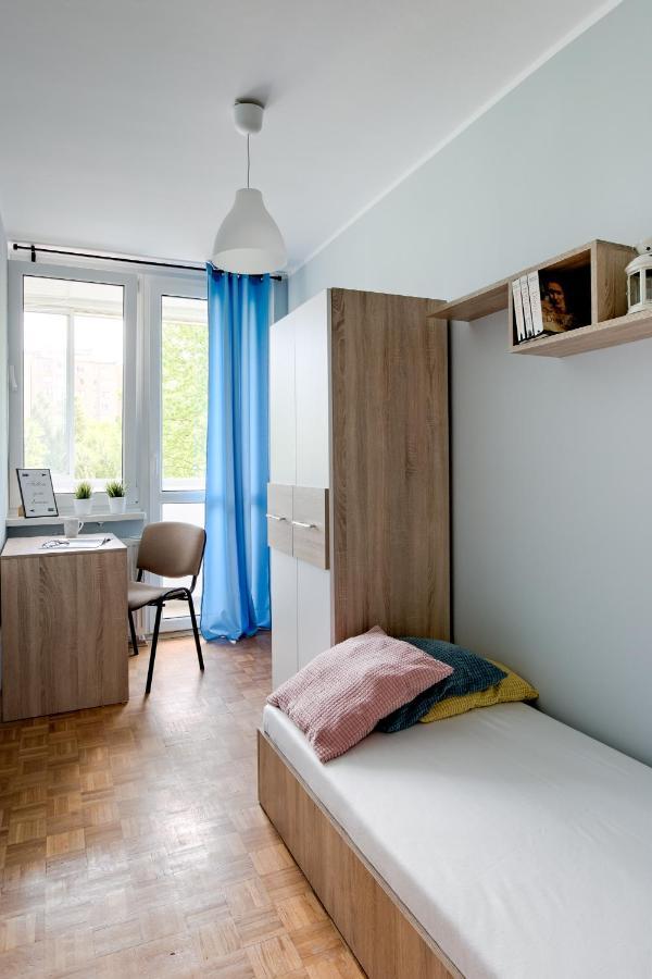 Krzywon 8 Rooms Varsó Kültér fotó