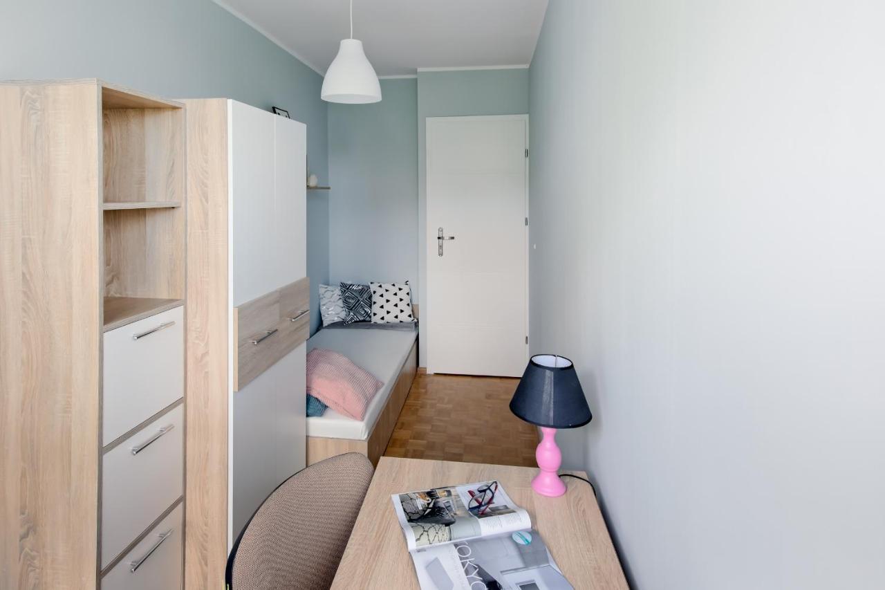Krzywon 8 Rooms Varsó Kültér fotó
