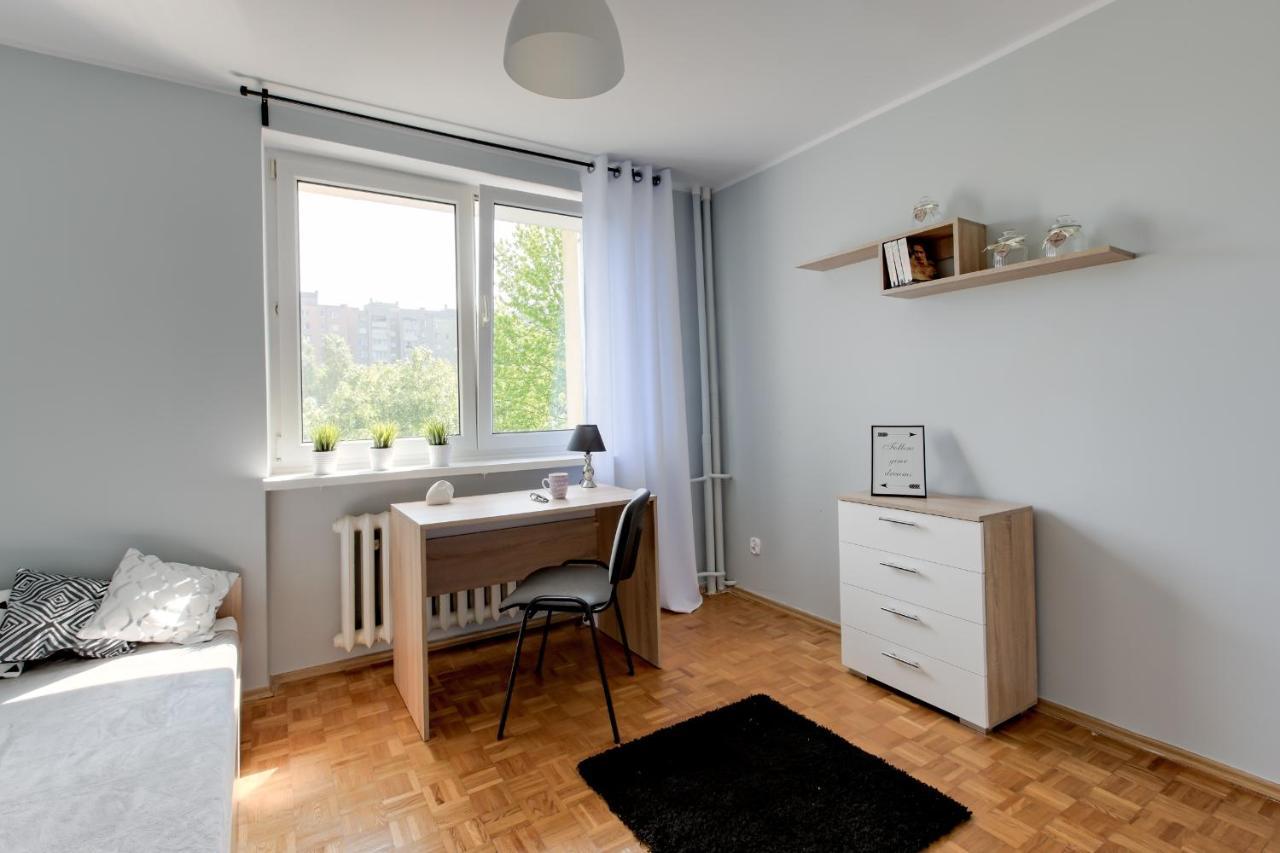 Krzywon 8 Rooms Varsó Kültér fotó