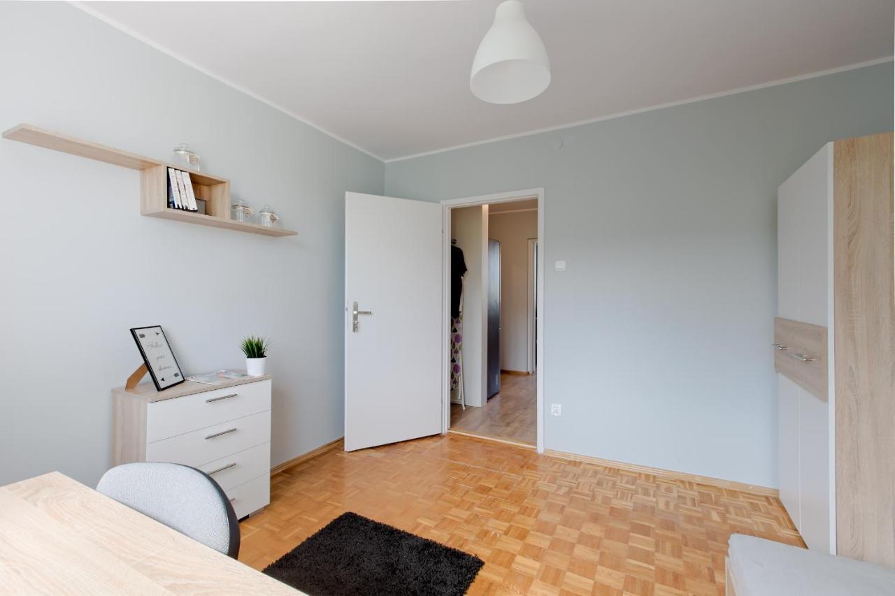 Krzywon 8 Rooms Varsó Kültér fotó